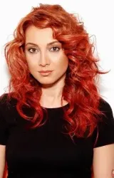 Долунай Сойсерт